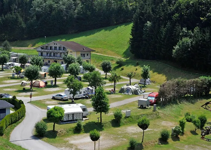 In Tyrol Near Slopes بيت للعطل *